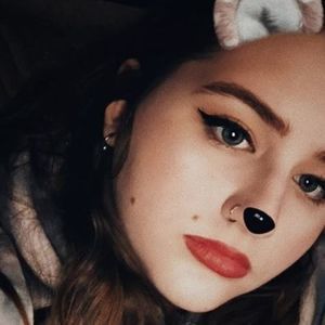 Meet your Posher, Daniella